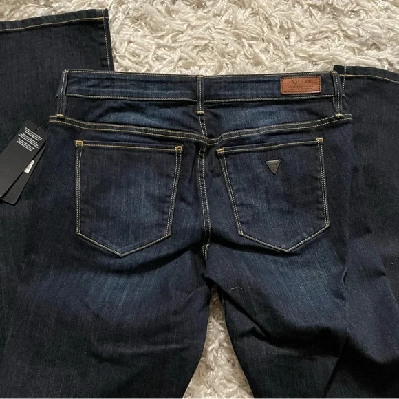 NWT Guess Dark Wash Boot Cut Jeans - Picture 3 of 4